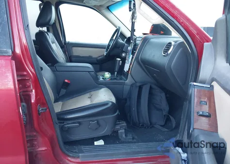 2010 Ford Explorer Eddie Bauer z USA, uszkodzony, nr VIN 1FMEU7EE8AUA35219